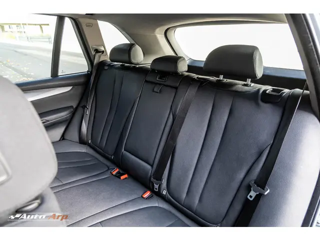 BMW X5 xDrive35i High Executive 2015 Benzine 33