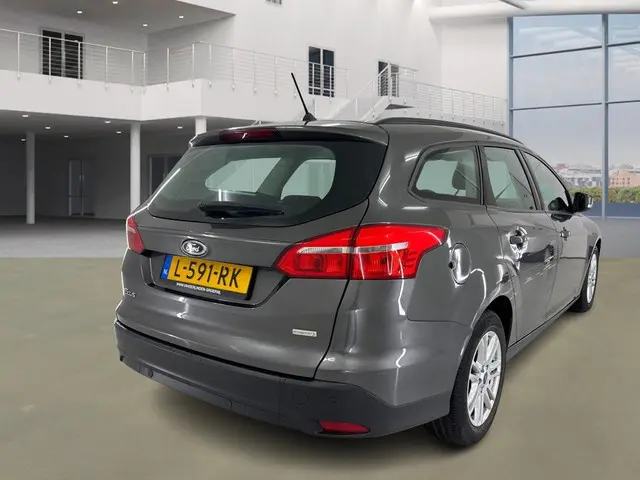 Ford Focus Wagon 1.0 Titanium Edition 2015 Benzine 3