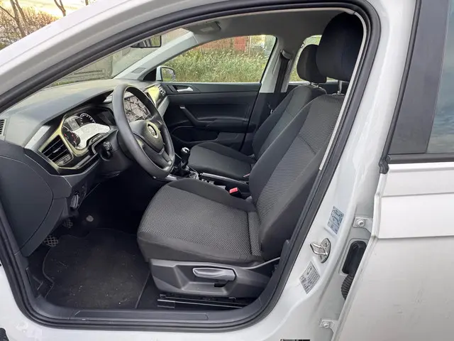 Volkswagen Polo 1.0 MPI Comfortline / AIRCO 2018 Benzine 12