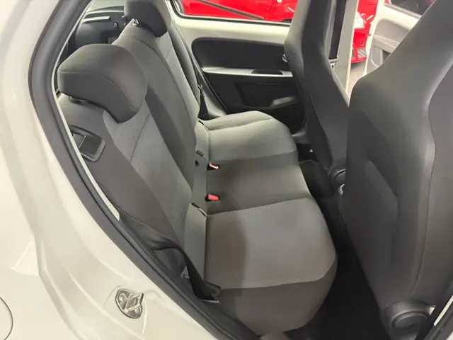 Volkswagen up! 1.0 move up! BlueMotion 2015 Benzine 15