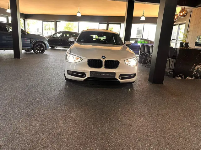 BMW 1 Serie 116i High Executive 2015 Benzine 25