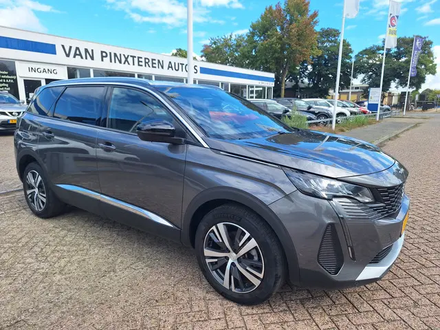 Peugeot 5008 1.2 PureTech Allure 7 persoons 2023 Benzine