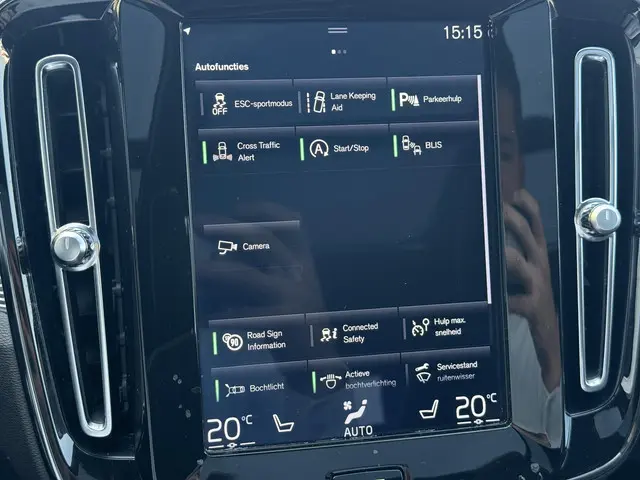 Volvo XC40 2.0 T4 R-Design 2019 Benzine 20