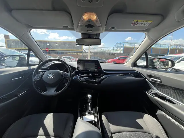 Toyota C-HR 2.0 Hybrid Dynamic 2020 Hybride Benzine 9