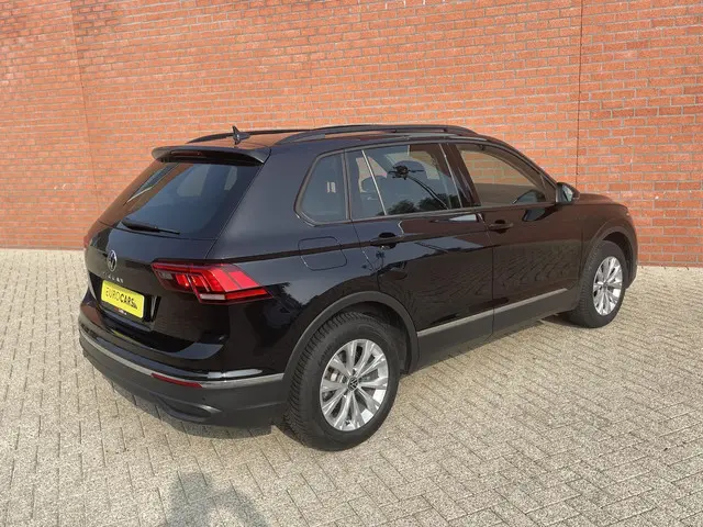 Volkswagen Tiguan 1.5 TSI 150pk DSG Life 2021 Benzine 11