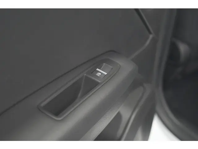 Renault Captur Mild Hybrid 160 Evolution 2024 Benzine 28