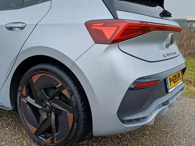 CUPRA Born Copper Edition One 62 kWh 2022 Elektrisch 18