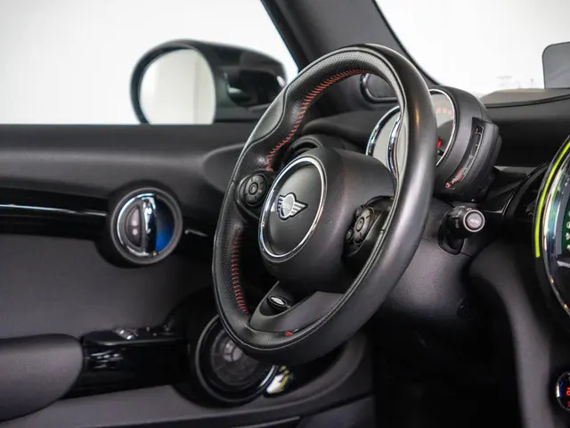 MINI 3-Deurs John Cooper Works Aut. 2020 Benzine 27