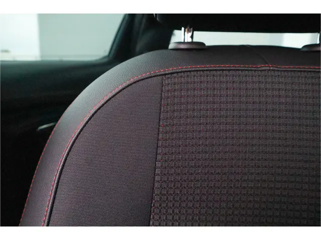 SEAT Leon 1.5 TSI FR Business Intense 2019 Benzine 30