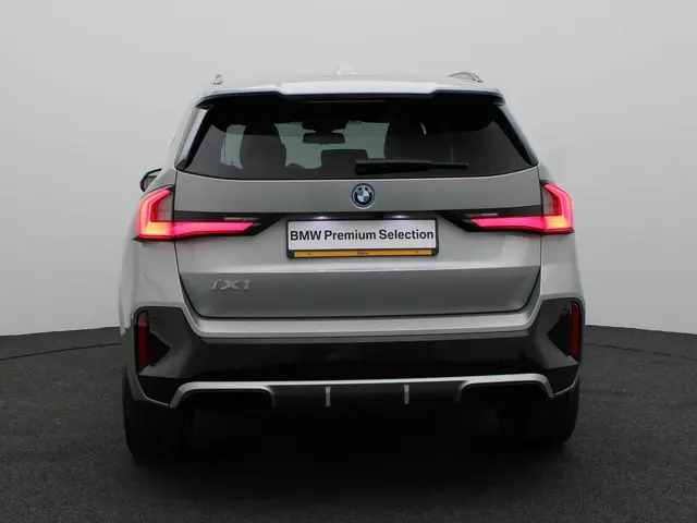 BMW iX1 eDrive20 2025 Elektrisch 5