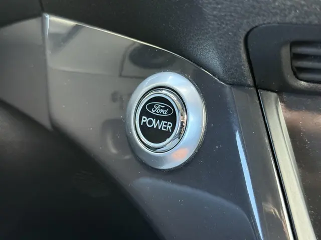 Ford Kuga 1.6 Titanium 2013 Benzine 21