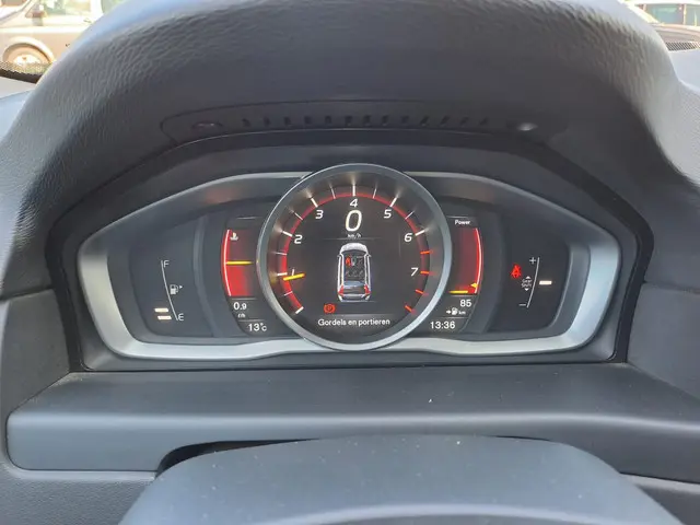 Volvo V70 2.0 T4 Classic Edition 2015 Benzine 40
