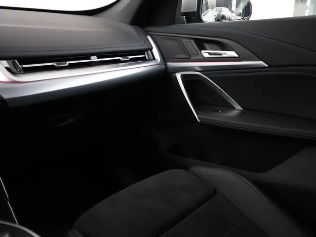 BMW X1 sDrive20i 2024 Benzine 29