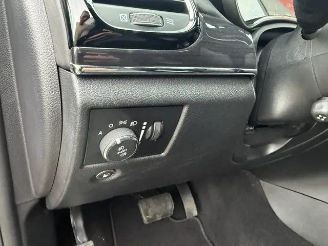 Jeep Grand Cherokee Overland 2019 Diesel 21