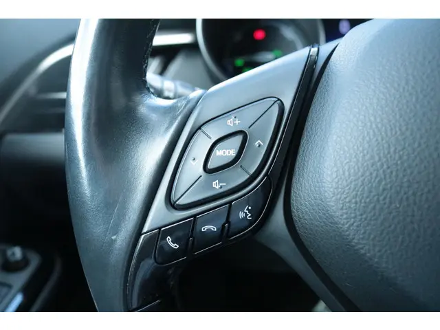 Toyota C-HR 1.8 Hybrid Style 2018 Hybride Benzine 15