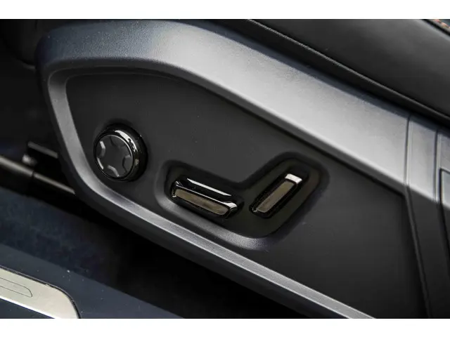 Lynk & Co 08 1.5 More 2026 Hybride Benzine 7