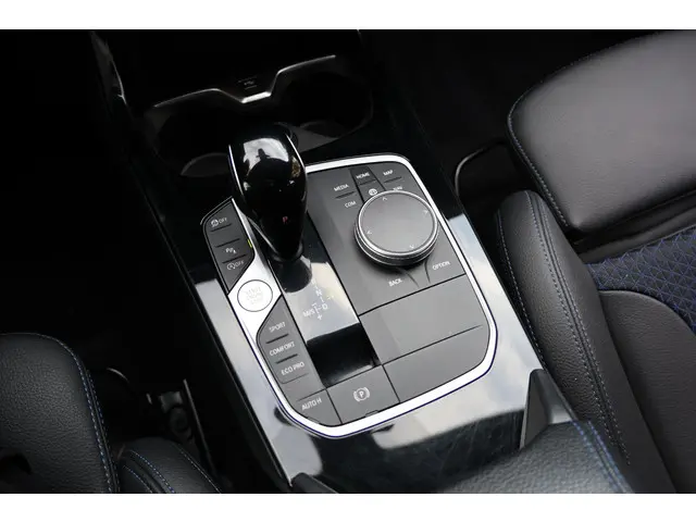 BMW 2 Serie Gran Coupé 218i Gran Coupe 2023 Benzine 38