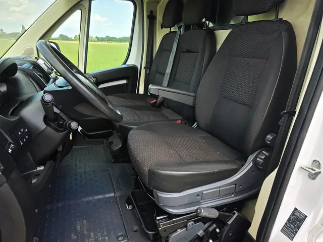 Citroën Jumper 33 2.2 BlueHDi 165 L3 H2 2022 Diesel 20