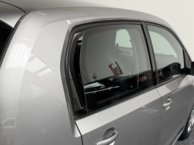 SEAT Mii 1.0 Style Intense 2019 Benzine 12