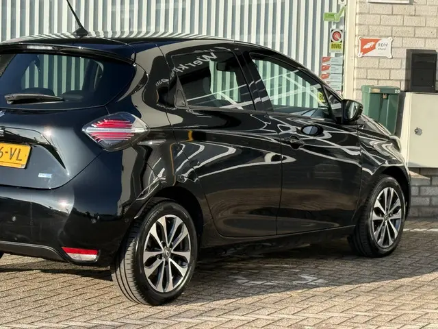 Renault ZOE R135 Intens 52 kWh 2021 Elektrisch 32