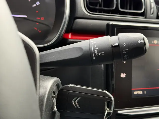 Citroën C3 1.2 PureTech S&S Shine 2018 Benzine 30