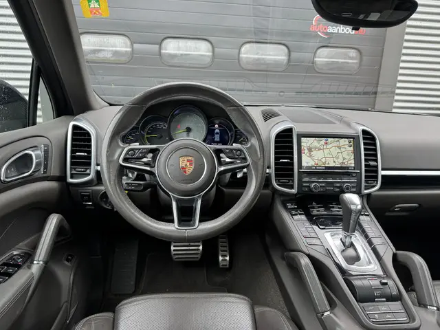 Porsche Cayenne 3.0 S E-Hybrid 2015 Hybride Benzine 14