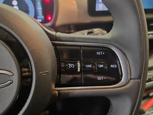 Fiat 500C 42 kWh 2023 Elektrisch 21