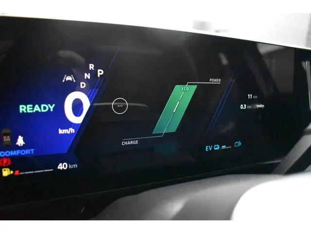 Renault Austral Techno 2025 Hybride Benzine 19