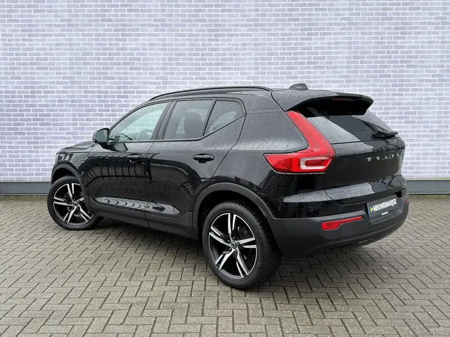 Volvo XC40 3