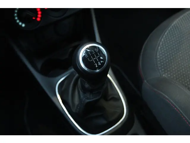 Opel Corsa 1.4 BLACK EDITION 2018 Benzine 25