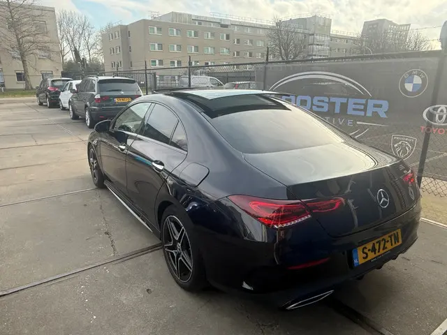 Mercedes-Benz CLA 180 AMG Line 2023 Benzine 4