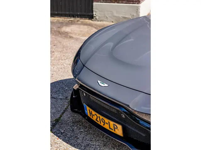 Aston Martin V8 Vantage 4.0 2018 Benzine 86