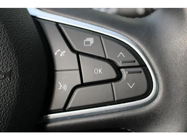 Renault Mégane Estate 1.3 TCe 140 Techno 2023 Benzine 18