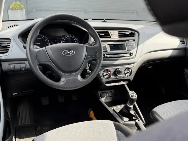 Hyundai i20 1.0 T-GDI i-Drive Cool 2016 Benzine 10