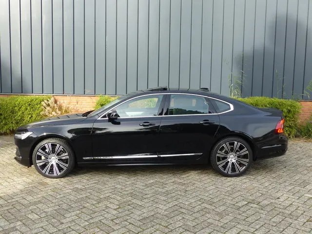 Volvo S90 B4 Plus Bright 2023 Benzine 4