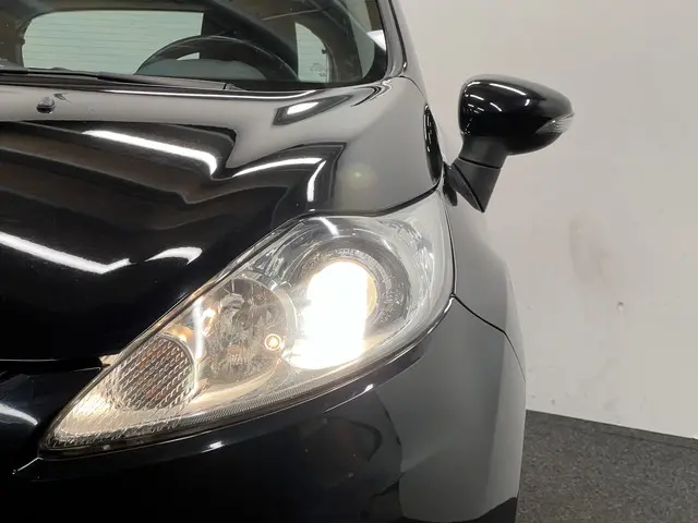 Ford Fiesta 1.25 Titanium 2013 Benzine 30