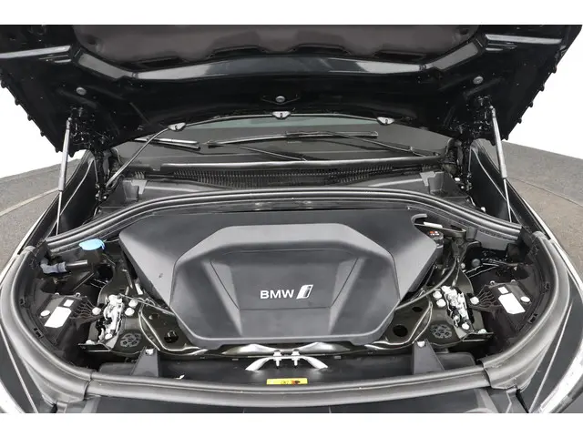 BMW iX1 xDrive30 Launch Edition 67 kWh 2023 Elektrisch 28