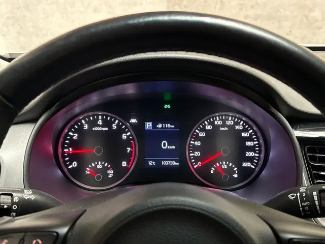 Kia Stonic 1.0 T-GDi Executive Sport 2019 Benzine 19