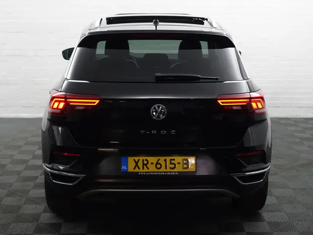 Volkswagen T-Roc 1.5 TSI R-line+ Aut- 2019 Benzine 32