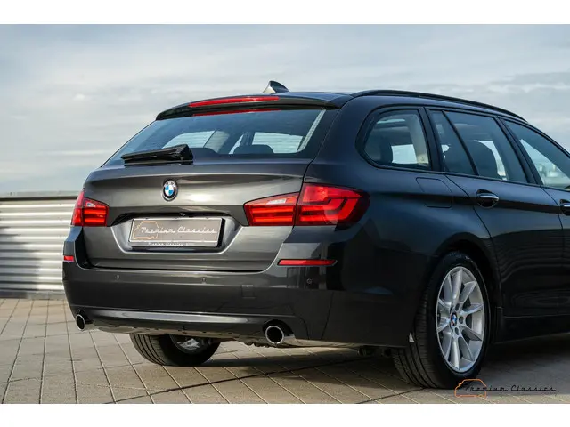 BMW 5 Serie Touring 535xi 2013 Benzine 15