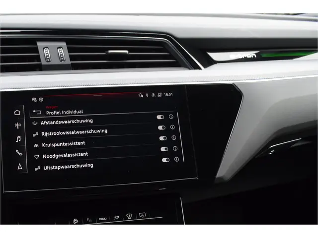 Audi SQ8 e-tron Quattro 371kW 2023 Elektrisch 18