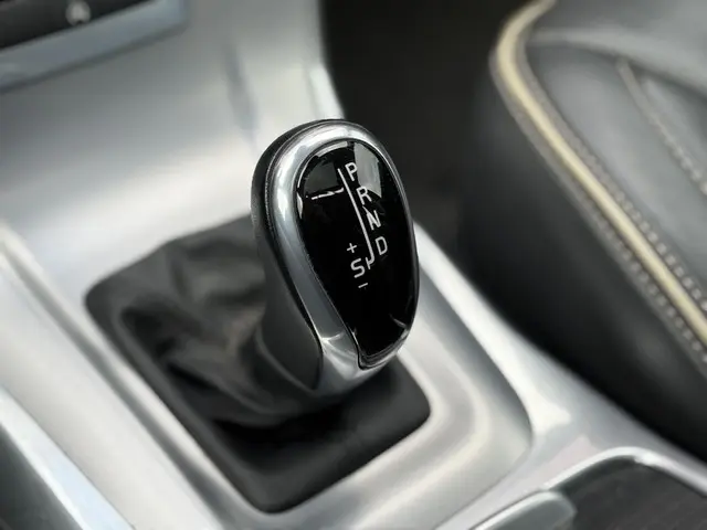 Volvo V70 2.0 T4 Inscription Edition 2015 Benzine 18