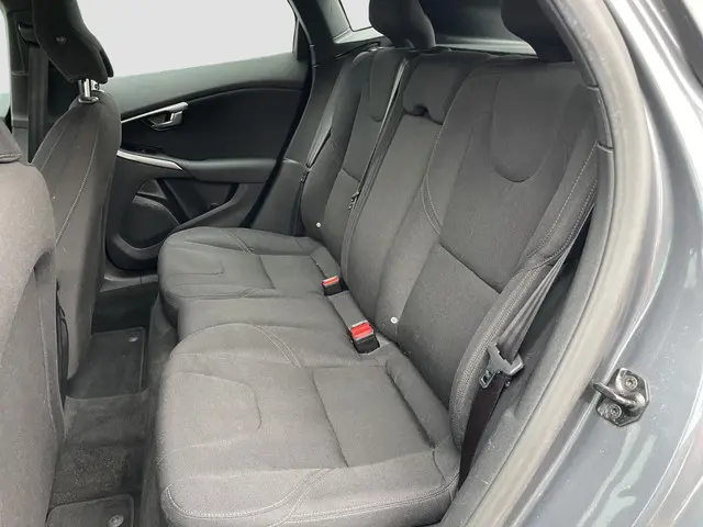 Volvo V40 1.6 T3 Kinetic 2012 Benzine 21