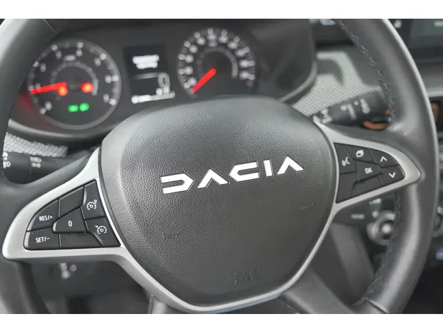 Dacia Sandero Stepway TCe 90 Expression 2023 Benzine 42
