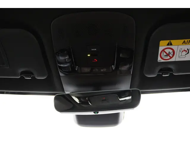 Lexus LBX Elegant 2WD 2024 Hybride Benzine 32