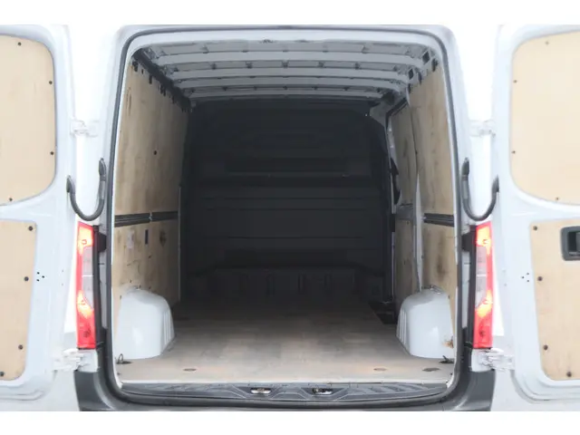 Mercedes-Benz Sprinter 317 CDI Aut. L2H1 2022 Diesel 15
