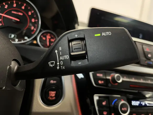 BMW 3 Serie Gran Turismo 320i GT M-Sport 2018 Benzine 32