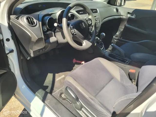 Honda Civic 1.4 Comfort cruise/clima/trekhaak 2014 Benzine 10