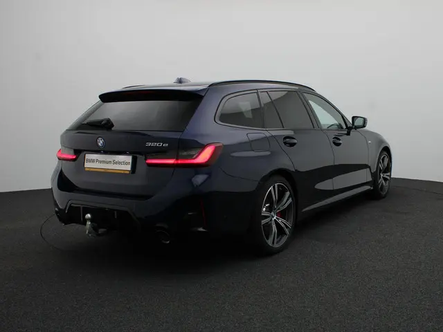 BMW 3 Serie Touring 320e 2024 Hybride Benzine 2