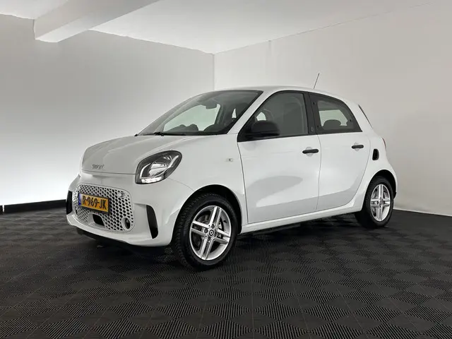 Smart Forfour EQ Essential 18 kWh [ 3-Fase ] 2022 Elektrisch 3